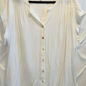 Rose + Olive White Button Blouse Size 1X Flowy Top